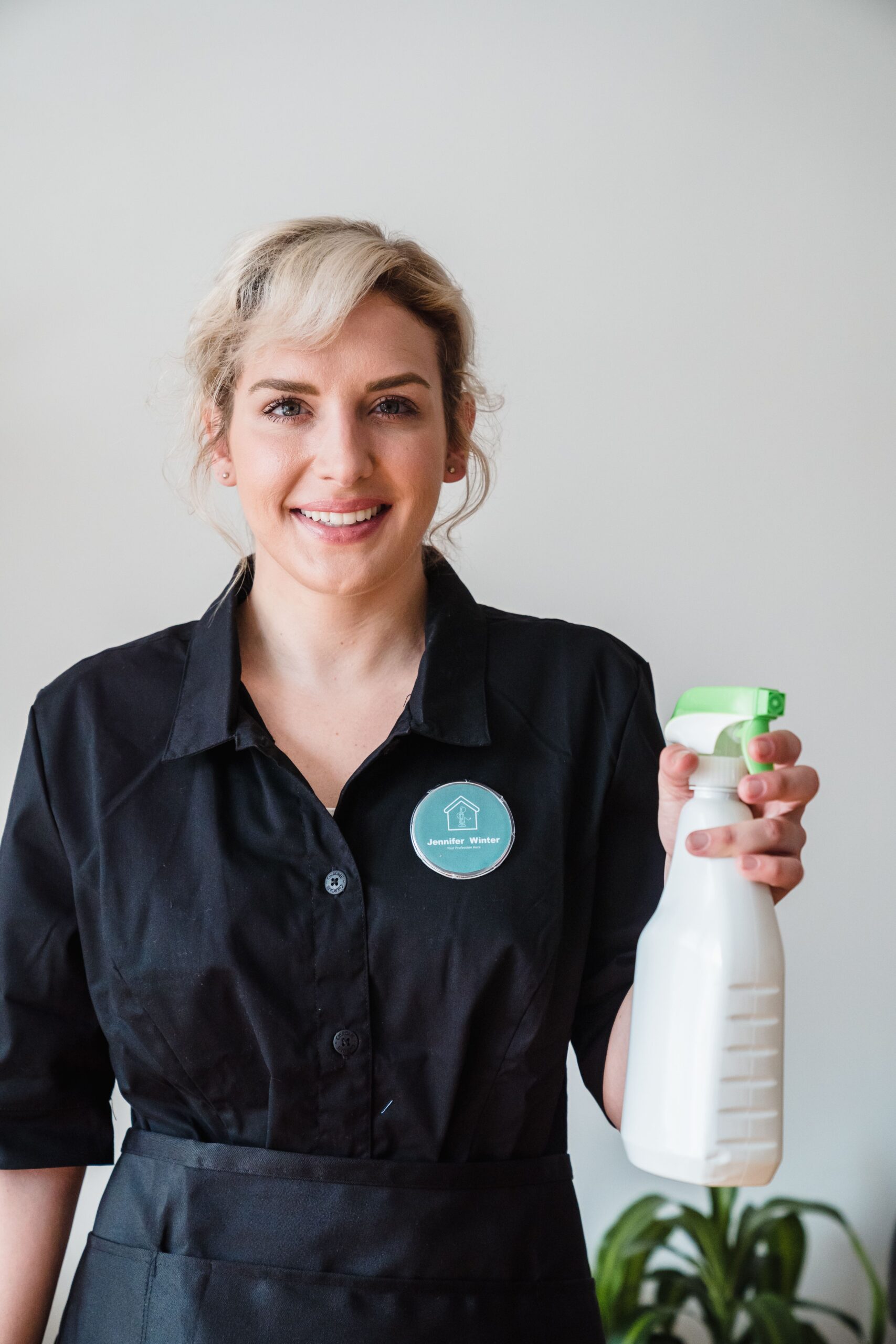 Best Non-Toxic All-Purpose Cleaner in 2026 (7 Tested Picks)